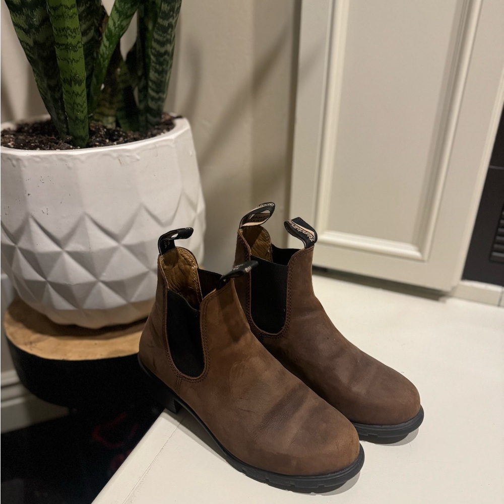Blundstone 1673 WOMEN'S SERIES HEELED BOOTS - ANTIQUE BROWN